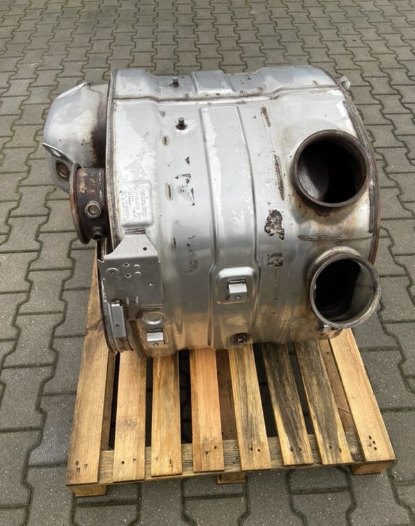 Obudowa katalizatora Volvo FH 4 katalizator puszka - Катализатор для Грузовиков: фото 2 Obudowa katalizatora Volvo FH 4 katalizator puszka - Катализатор для Грузовиков: фото 2