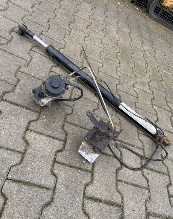 Pompka podnoszenia kabiny+siłownik MAN TGX euro 6 zespolona elektryczna - Подвеска для Грузовиков: фото 2 Pompka podnoszenia kabiny+siłownik MAN TGX euro 6 zespolona elektryczna - Подвеска для Грузовиков: фото 2