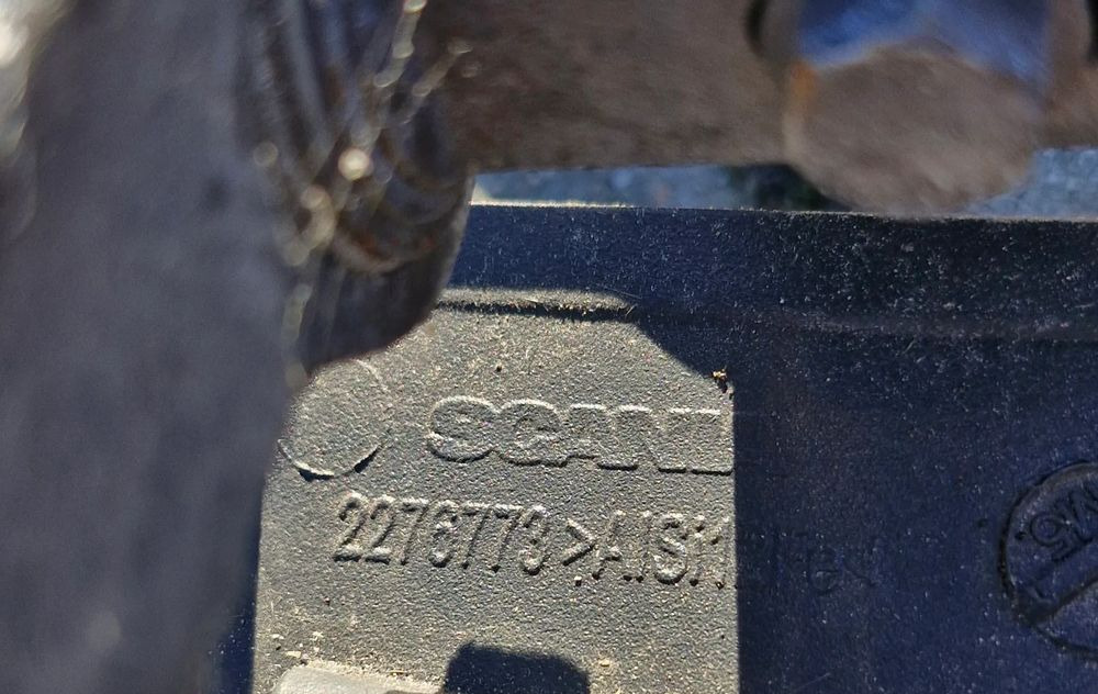 SCANIA R S P NGT UCHWYT RĄCZKA PODSZYBIE 2276773 - Кузов и экстерьер: фото 2 SCANIA R S P NGT UCHWYT RĄCZKA PODSZYBIE 2276773 - Кузов и экстерьер: фото 2