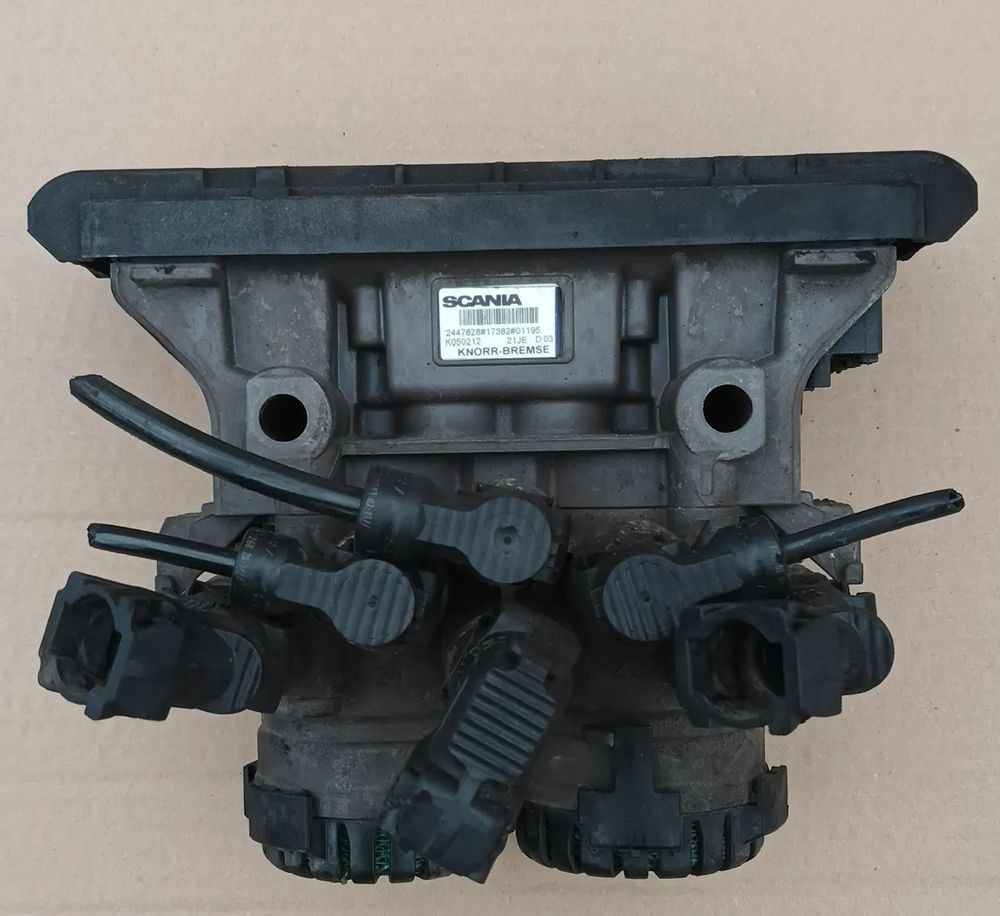 SCANIA R S ZAWÓR MODULATOR EBS 2447828 K050212 - Детали тормозной системы для Грузовиков: фото 1 SCANIA R S ZAWÓR MODULATOR EBS 2447828 K050212 - Детали тормозной системы для Грузовиков: фото 1