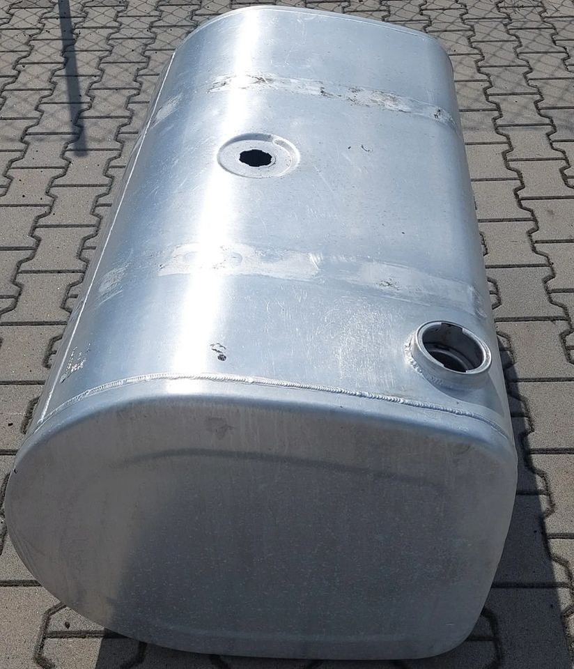 ZBIORNIK PALIWA VOLVO RENAULT 110CM - Топливный бак для Грузовиков: фото 3 ZBIORNIK PALIWA VOLVO RENAULT 110CM - Топливный бак для Грузовиков: фото 3