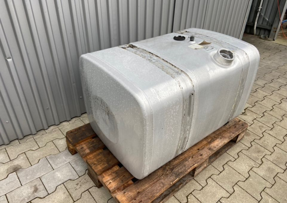 Zbiornik paliwa MAN TGX TGS 375 litrów bak - Топливный бак для Грузовиков: фото 3 Zbiornik paliwa MAN TGX TGS 375 litrów bak - Топливный бак для Грузовиков: фото 3