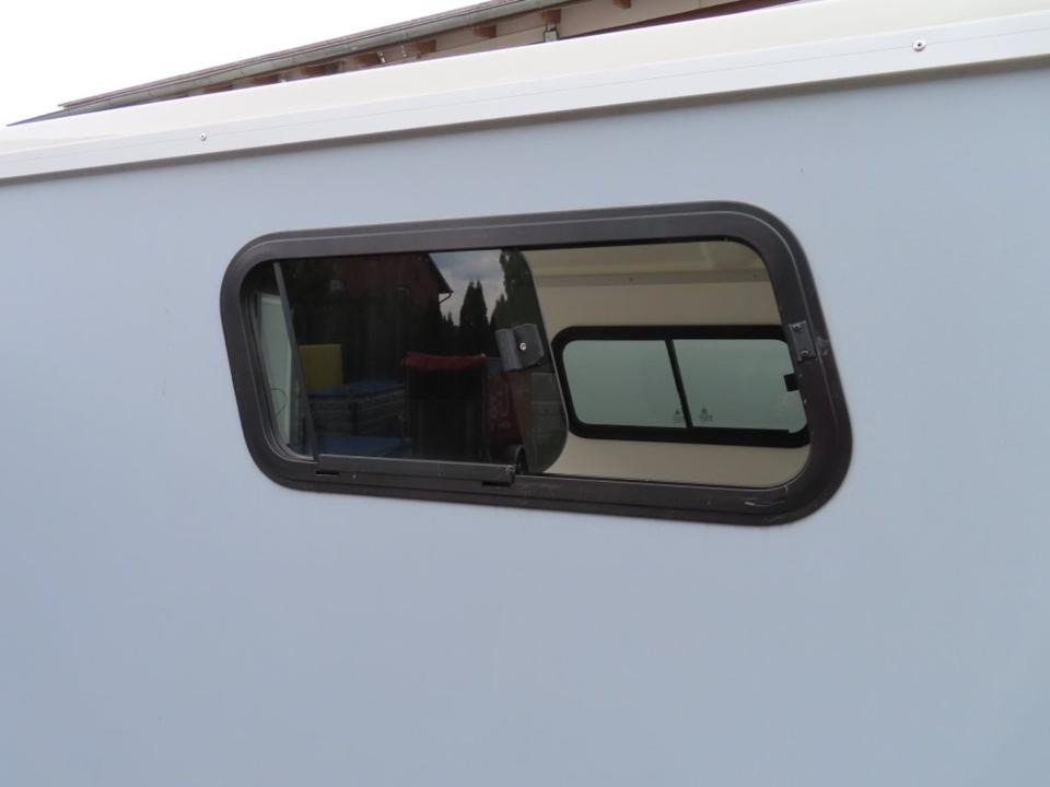 Прицеп-фургон Böckmann KT 2513/135 PKW-Anhänger Kofferanhänger Fenster 100km/h: фото 10 Прицеп-фургон Böckmann KT 2513/135 PKW-Anhänger Kofferanhänger Fenster 100km/h: фото 10