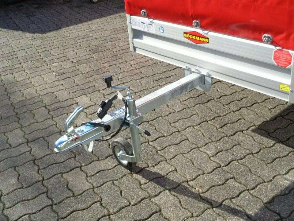 Böckmann PKW-Anhänger, 750 kg 100 km/h Plane Spriegel - Прицеп для легкового автомобиля: фото 3 Böckmann PKW-Anhänger, 750 kg 100 km/h Plane Spriegel - Прицеп для легкового автомобиля: фото 3