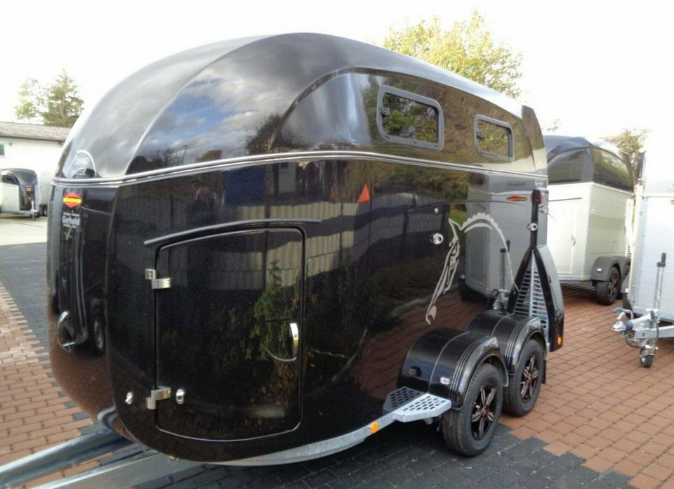 Böckmann Pferdeanhänger Grand Master WCF, 2,7 to.,100 km/h, Video - Прицеп-коневоз: фото 2 Böckmann Pferdeanhänger Grand Master WCF, 2,7 to.,100 km/h, Video - Прицеп-коневоз: фото 2