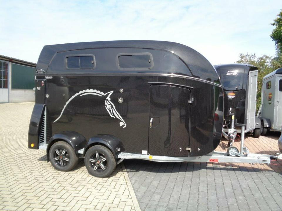 Böckmann, Pferdeanhänger, Grand Master, WCF,Aluboden, 100 km/h - Прицеп-коневоз: фото 1 Böckmann, Pferdeanhänger, Grand Master, WCF,Aluboden, 100 km/h - Прицеп-коневоз: фото 1