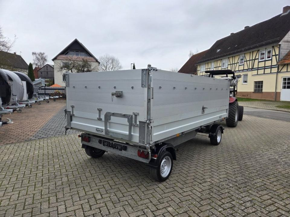 PKW-Anhänger Drehschemel Dreiseitenkipper 3,5t - Самосвальный прицеп: фото 4 PKW-Anhänger Drehschemel Dreiseitenkipper 3,5t - Самосвальный прицеп: фото 4