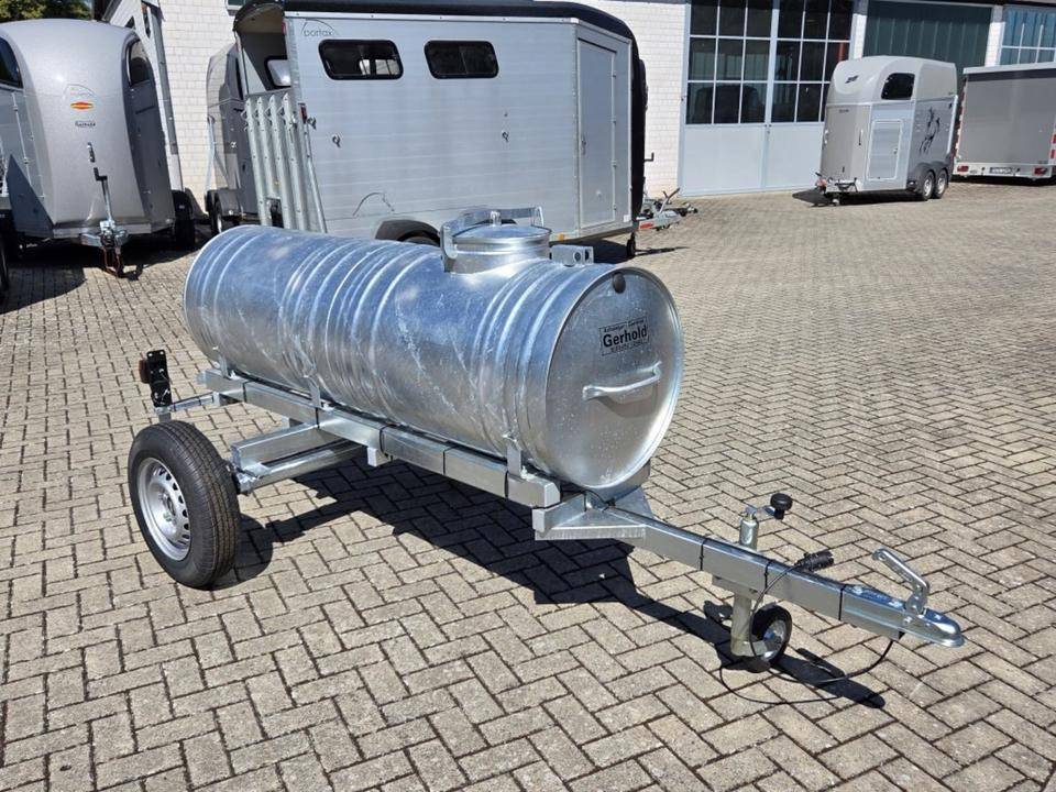 Wasserfass Verzinkt 600l Tränke Fahrgestell Beleuchtung - Прицеп-цистерна: фото 2 Wasserfass Verzinkt 600l Tränke Fahrgestell Beleuchtung - Прицеп-цистерна: фото 2