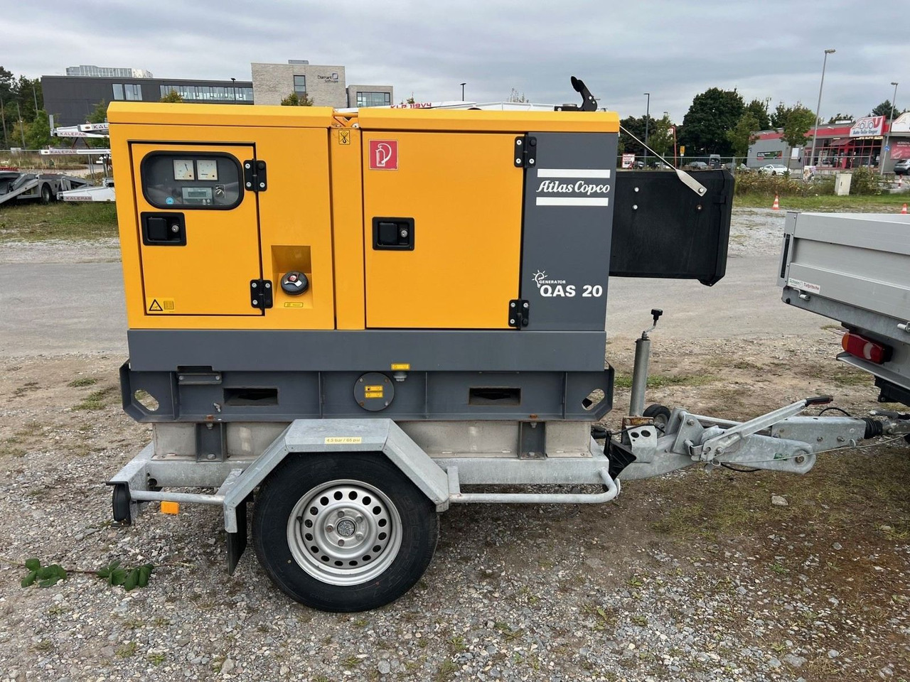 IBERICA Atlas Copco Stromerzeuger QAS20 (20kVA/1 - Прицеп для легкового автомобиля: фото 3 IBERICA Atlas Copco Stromerzeuger QAS20 (20kVA/1 - Прицеп для легкового автомобиля: фото 3