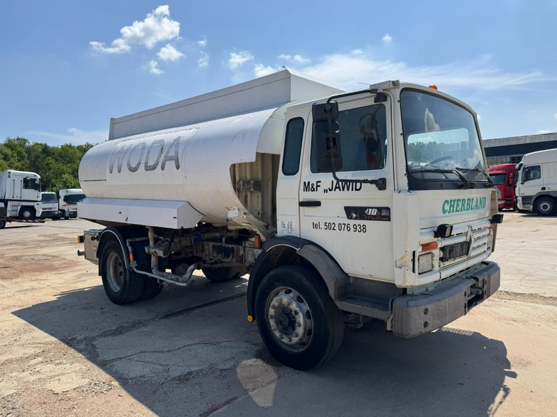 Renault M 210 Midliner (9500 L / 3 x COMPARTIMENTS / LAMES / POMPE MANUELLE) - Грузовик-цистерна: фото 3 Renault M 210 Midliner (9500 L / 3 x COMPARTIMENTS / LAMES / POMPE MANUELLE) - Грузовик-цистерна: фото 3