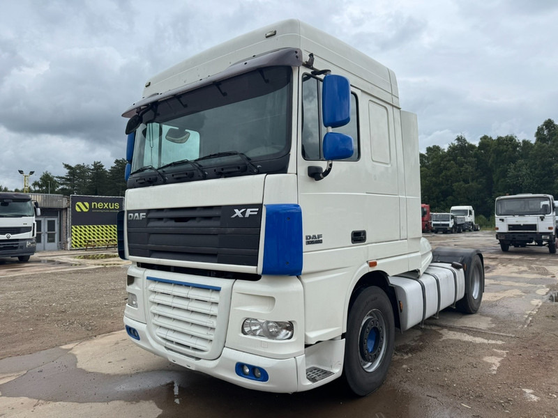 DAF 105 XF 460 Space Cab (MANUAL GEARBOX / BOITE MANUELLE / PERFECT) - Тягач: фото 1 DAF 105 XF 460 Space Cab (MANUAL GEARBOX / BOITE MANUELLE / PERFECT) - Тягач: фото 1