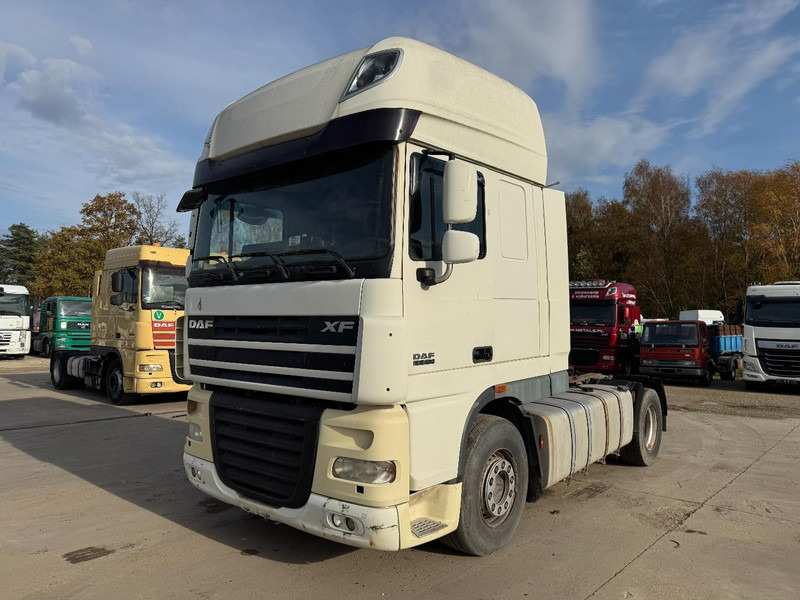 DAF 105 XF 460 Super Space Cab (MANUAL GEARBOX / BOITE MANUELLE) - Тягач: фото 1 DAF 105 XF 460 Super Space Cab (MANUAL GEARBOX / BOITE MANUELLE) - Тягач: фото 1