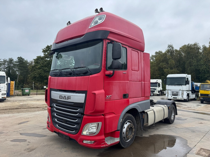 DAF XF 460 Super Space Cab (MANUAL GEARBOX / BOITE MANUELLE) - Тягач: фото 1 DAF XF 460 Super Space Cab (MANUAL GEARBOX / BOITE MANUELLE) - Тягач: фото 1