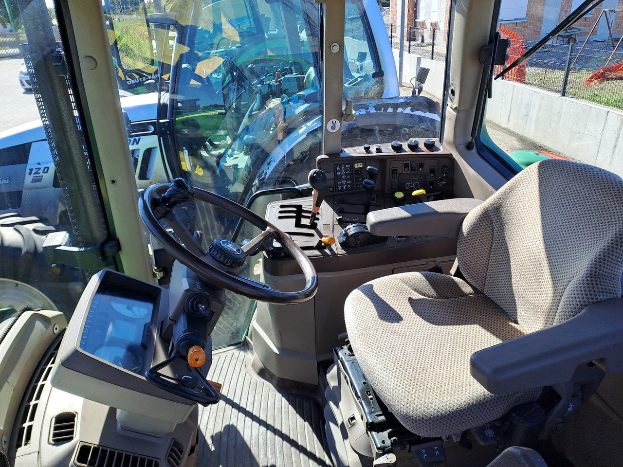 JOHN DEERE 6920 S - Трактор: фото 5 JOHN DEERE 6920 S - Трактор: фото 5