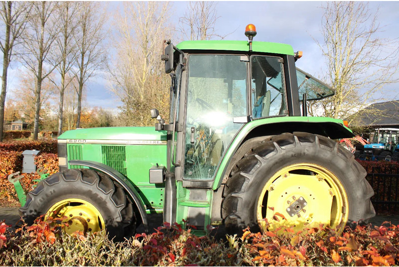 Трактор John Deere 6200: фото 6