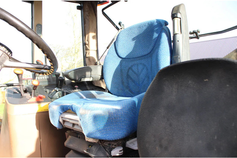 Трактор John Deere 6200: фото 13