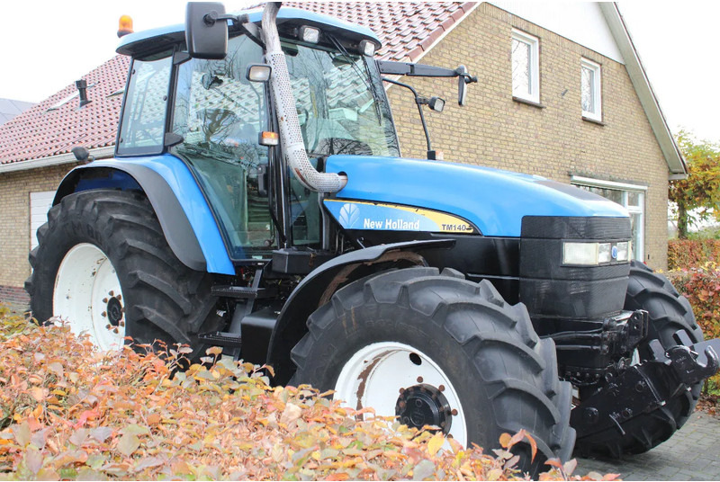 New Holland TM 140 - Трактор: фото 1 New Holland TM 140 - Трактор: фото 1