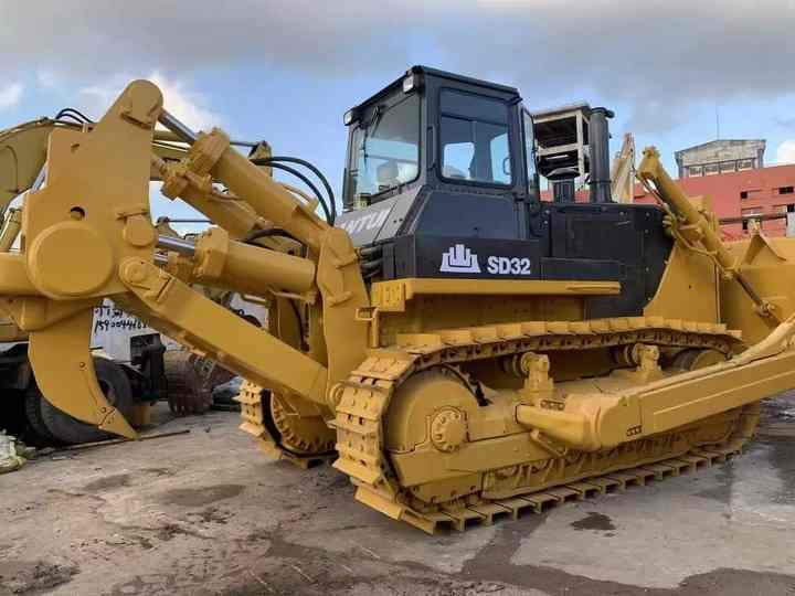 90% New China Hydraulic Shantui Sd32 Bulldozer Excellent Performance Used Shantui Sd32 Crawler Bulldozer for Sale - Бульдозер: фото 4 90% New China Hydraulic Shantui Sd32 Bulldozer Excellent Performance Used Shantui Sd32 Crawler Bulldozer for Sale - Бульдозер: фото 4