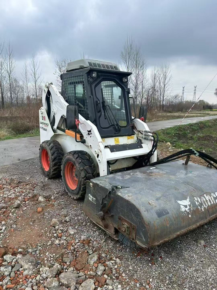 BOBCAT S18 - Мини-погрузчик с бортовым поворотом: фото 5 BOBCAT S18 - Мини-погрузчик с бортовым поворотом: фото 5