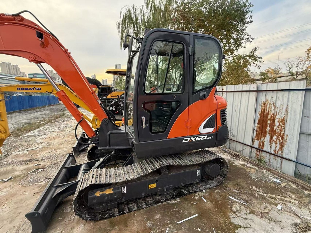 DOOSAN Used large Doosan DX60 excavators, original DX60 used excavators, 6-ton DX60 hydraulic excavators, best-selling at low prices. - Мини-экскаватор: фото 4 DOOSAN Used large Doosan DX60 excavators, original DX60 used excavators, 6-ton DX60 hydraulic excavators, best-selling at low prices. - Мини-экскаватор: фото 4