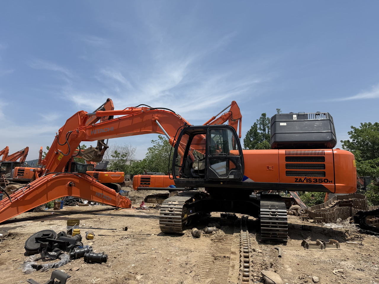 HITACHI 350-5g - Колёсный экскаватор: фото 2 HITACHI 350-5g - Колёсный экскаватор: фото 2