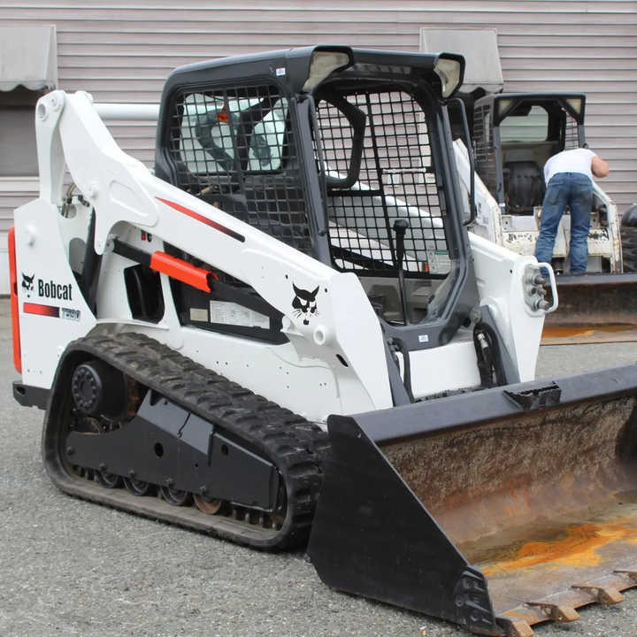 Used Bob Cat Bob Cat T590 Used Skid Steer Wheel Loader Multifunctional Track Loaders Bobcat - Мини-погрузчик с бортовым поворотом: фото 1 Used Bob Cat Bob Cat T590 Used Skid Steer Wheel Loader Multifunctional Track Loaders Bobcat - Мини-погрузчик с бортовым поворотом: фото 1
