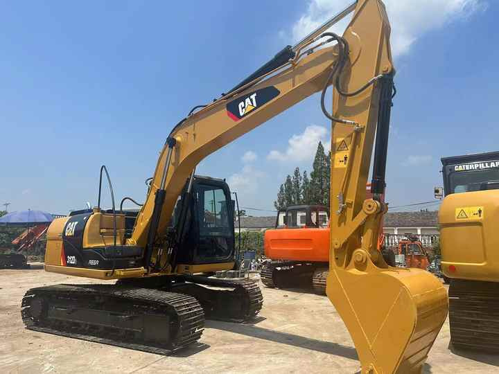 Used CAT 312D2 Excavator | Reliable Heavy-Duty Machine | Low Hours & Affordable Price! - Экскаватор: фото 4 Used CAT 312D2 Excavator | Reliable Heavy-Duty Machine | Low Hours & Affordable Price! - Экскаватор: фото 4