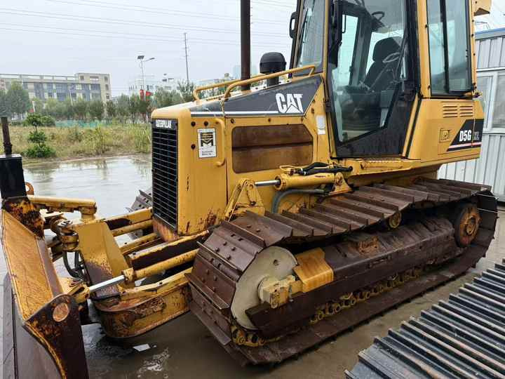 Used Cat D5G Crawler Bulldozer Original CAT Brand Bulldozer Second Hand Cat D5H D5 D5C D5N D5M LGP Dozer for Sale - Бульдозер: фото 5 Used Cat D5G Crawler Bulldozer Original CAT Brand Bulldozer Second Hand Cat D5H D5 D5C D5N D5M LGP Dozer for Sale - Бульдозер: фото 5