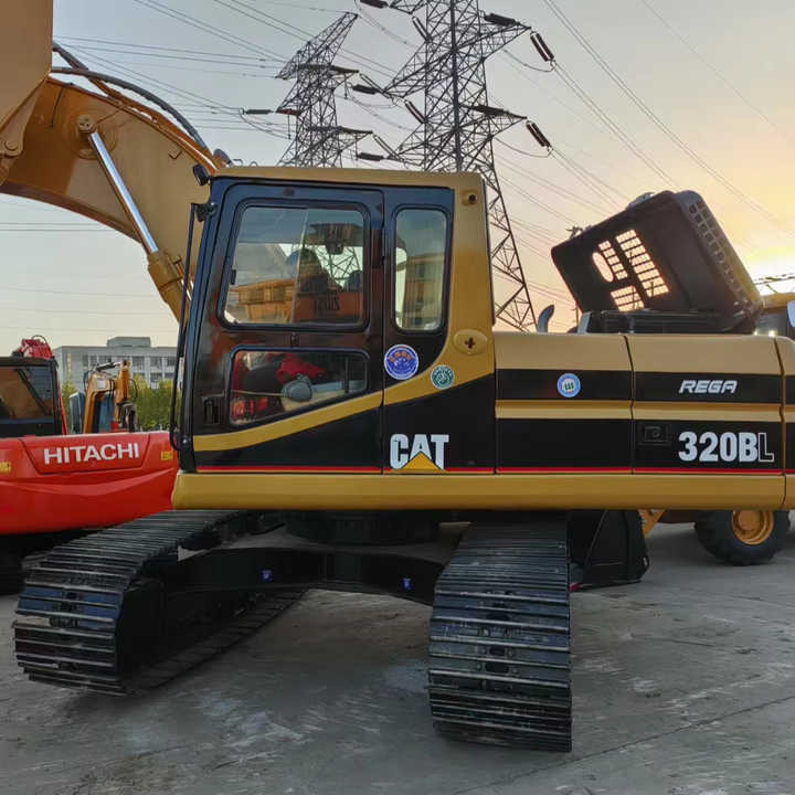 Used Cat Excavator Japan 20 Tons Digger Machinery Caterpillar CAT 320BL for Sale Cat 320B 320BL 320C 320D 320CL 320DL in Stock - Экскаватор: фото 1 Used Cat Excavator Japan 20 Tons Digger Machinery Caterpillar CAT 320BL for Sale Cat 320B 320BL 320C 320D 320CL 320DL in Stock - Экскаватор: фото 1