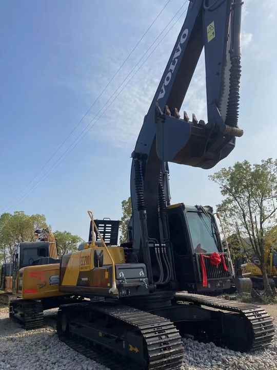 Used Heavy Construction Equipment Volvo EC210 Second Hand Excavator Used Machine Hot Sale - Гусеничный экскаватор: фото 4 Used Heavy Construction Equipment Volvo EC210 Second Hand Excavator Used Machine Hot Sale - Гусеничный экскаватор: фото 4