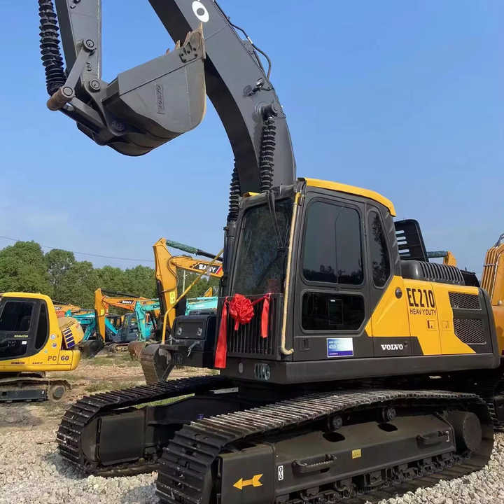 Used Heavy Construction Equipment Volvo EC210 Second Hand Excavator Used Machine Hot Sale - Гусеничный экскаватор: фото 1 Used Heavy Construction Equipment Volvo EC210 Second Hand Excavator Used Machine Hot Sale - Гусеничный экскаватор: фото 1