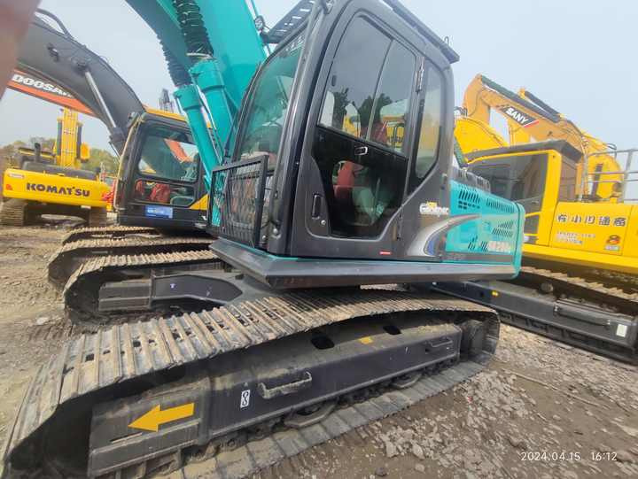 Used Japan Brand Kobelco SK260-8 Hydraulic Digger High Quality Kobelco Sk200 260 Crawler Excavator in Stock on Sale - Экскаватор: фото 2 Used Japan Brand Kobelco SK260-8 Hydraulic Digger High Quality Kobelco Sk200 260 Crawler Excavator in Stock on Sale - Экскаватор: фото 2