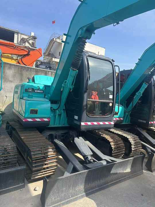 Used Kobelco Sk75-8 Mini Excavator in High Quality for Sale Anhui Zhaomi Construction Machines Trading - Экскаватор: фото 2 Used Kobelco Sk75-8 Mini Excavator in High Quality for Sale Anhui Zhaomi Construction Machines Trading - Экскаватор: фото 2