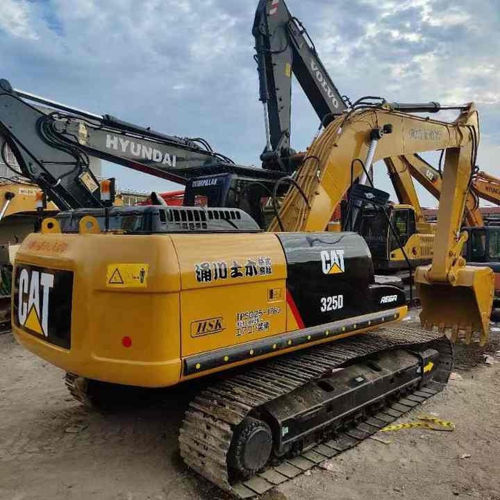 Used Second Hand CAT 325D 325DL Crawler Hydraulic Excavator Digger Japan Original 25 Tons Low Price - Гусеничный экскаватор: фото 2 Used Second Hand CAT 325D 325DL Crawler Hydraulic Excavator Digger Japan Original 25 Tons Low Price - Гусеничный экскаватор: фото 2