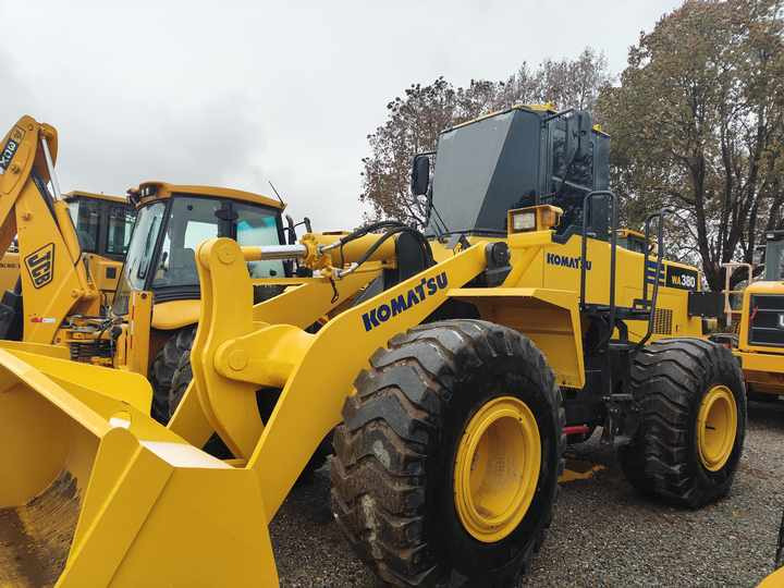 Used komatsu WA380-3 Wheel Loader Hot Sale Original Japan Brand Koamtsu Wheel Loader for Sale - Колёсный погрузчик: фото 5 Used komatsu WA380-3 Wheel Loader Hot Sale Original Japan Brand Koamtsu Wheel Loader for Sale - Колёсный погрузчик: фото 5
