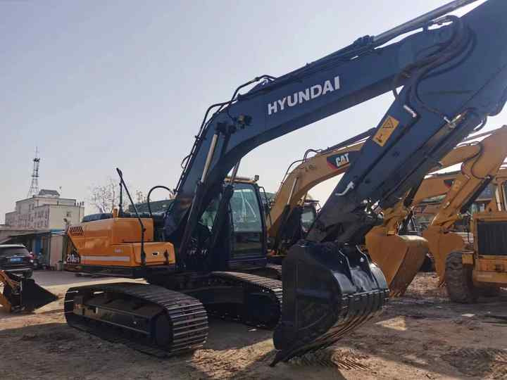 Hyundai Excavator Used Machine 210-9s Heavy Construction Equipment Crawler Excavator Hot Sale - Экскаватор: фото 2 Hyundai Excavator Used Machine 210-9s Heavy Construction Equipment Crawler Excavator Hot Sale - Экскаватор: фото 2