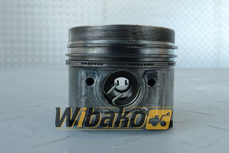 Engine piston for engine Kubota D722 16851-21112 - Поршень/ Кольцо/ Втулка для Строительной техники: фото 1 Engine piston for engine Kubota D722 16851-21112 - Поршень/ Кольцо/ Втулка для Строительной техники: фото 1
