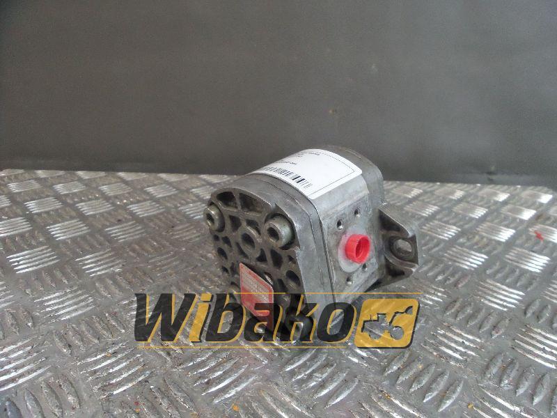 Gear pump Poclain 30227763 - Гидравлический насос для Строительной техники: фото 1 Gear pump Poclain 30227763 - Гидравлический насос для Строительной техники: фото 1