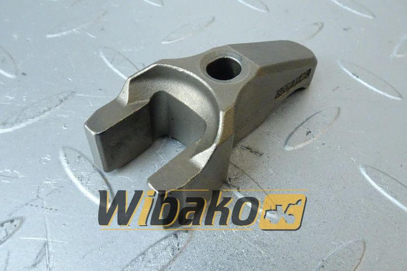 Injector holder Caterpillar 3207149 - Распределитель впрыска для Строительной техники: фото 1 Injector holder Caterpillar 3207149 - Распределитель впрыска для Строительной техники: фото 1