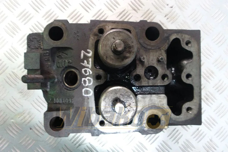Volvo TD102 100109 - Головка блока для Строительной техники: фото 1 Volvo TD102 100109 - Головка блока для Строительной техники: фото 1