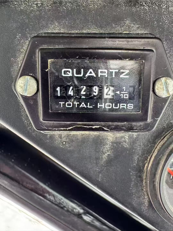 BOBCAT S180 - Мини-погрузчик с бортовым поворотом: фото 4 BOBCAT S180 - Мини-погрузчик с бортовым поворотом: фото 4