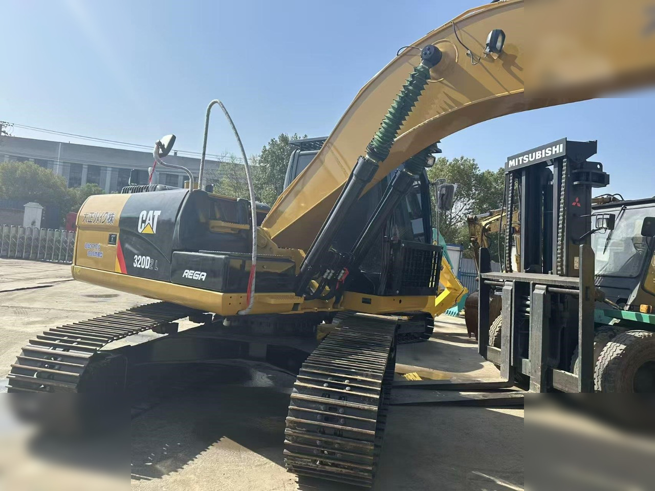 Гусеничный экскаватор CATERPILLAR 320D2L: фото 19