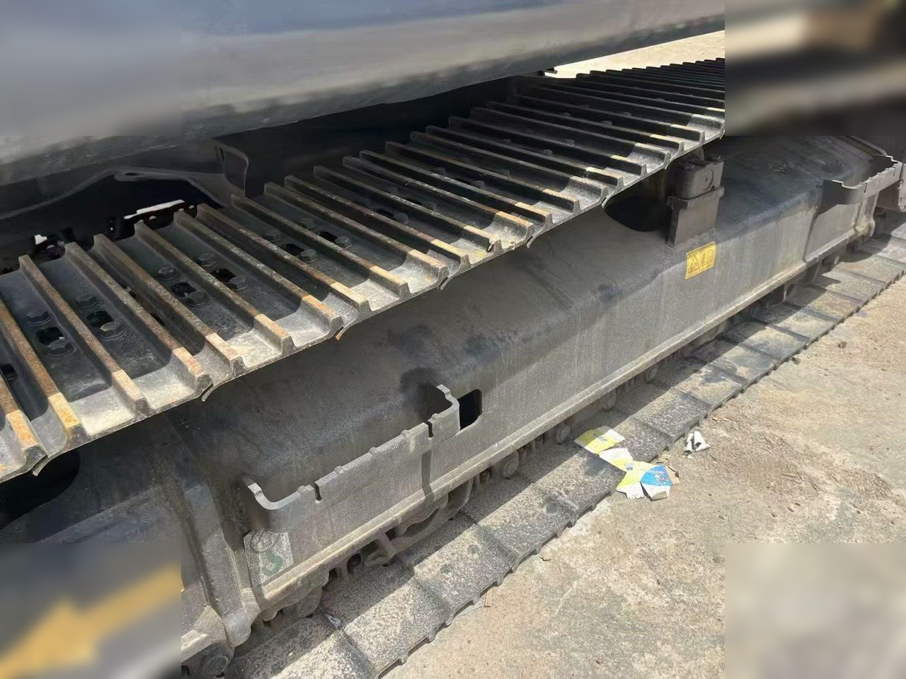 KOBELCO SK130 LC - Гусеничный экскаватор: фото 4 KOBELCO SK130 LC - Гусеничный экскаватор: фото 4