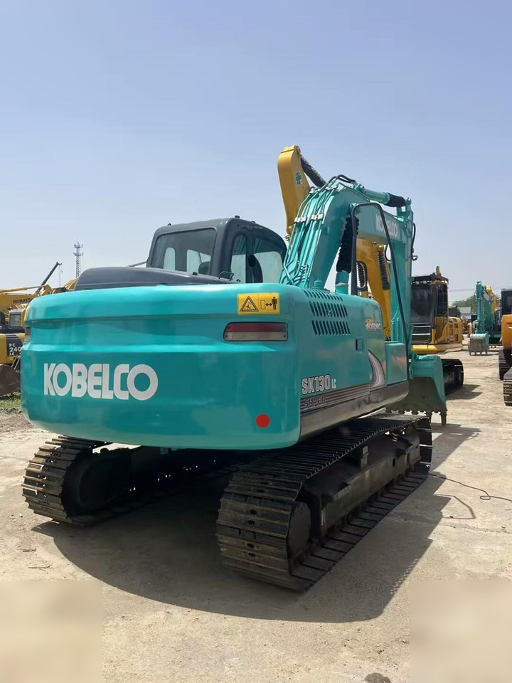 KOBELCO SK130 LC - Гусеничный экскаватор: фото 1 KOBELCO SK130 LC - Гусеничный экскаватор: фото 1