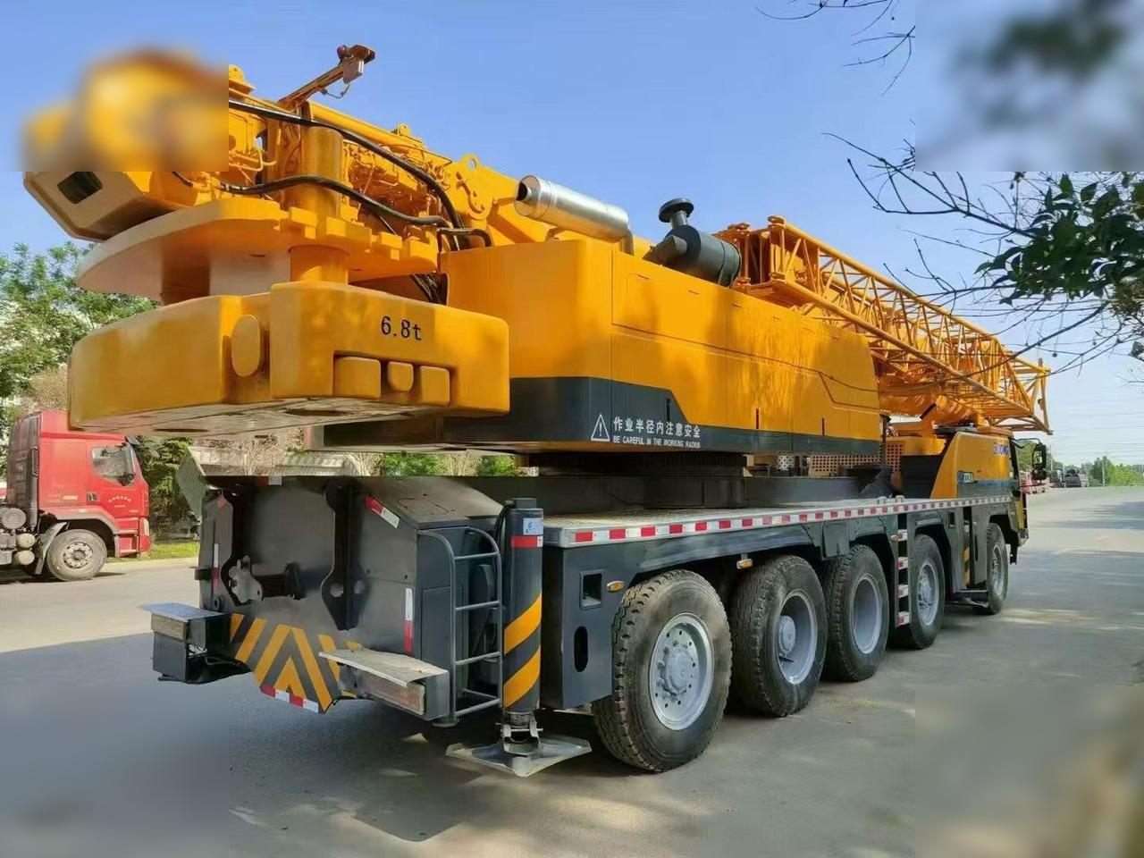 XCMG QY100KA - Вседорожный кран: фото 2 XCMG QY100KA - Вседорожный кран: фото 2