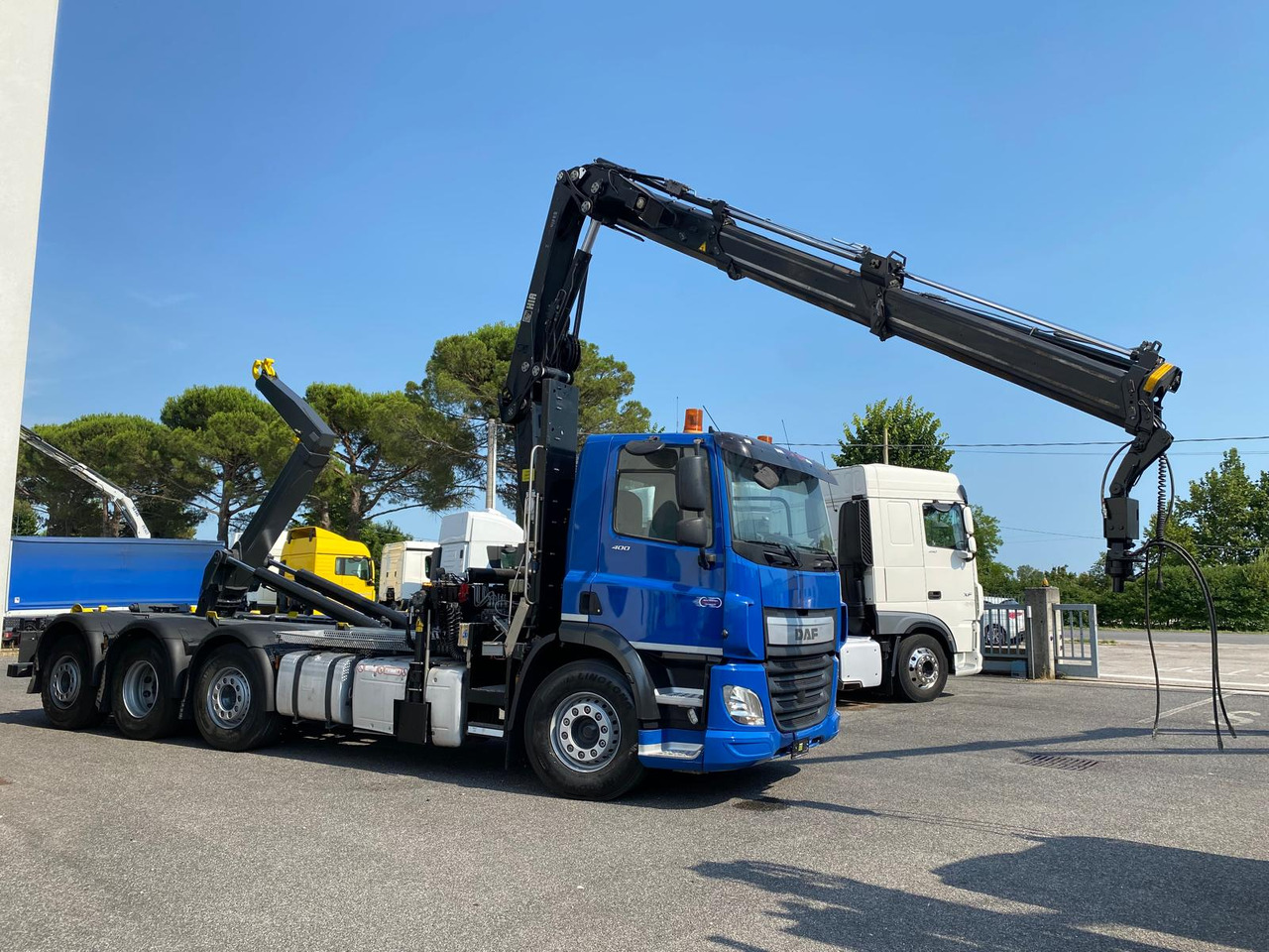 DAF CF 400 - Грузовик-контейнеровоз/ Сменный кузов: фото 3 DAF CF 400 - Грузовик-контейнеровоз/ Сменный кузов: фото 3