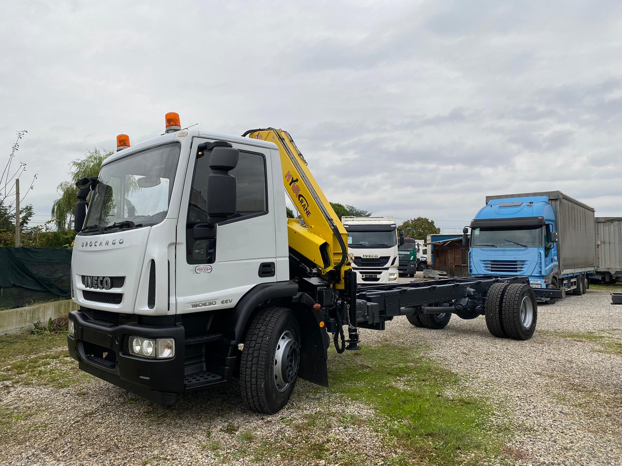 IVECO 180E30 - Грузовик-шасси: фото 1 IVECO 180E30 - Грузовик-шасси: фото 1