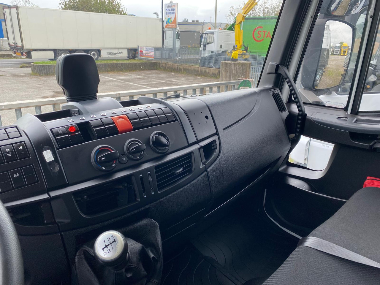 Самосвал IVECO 75E16: фото 13