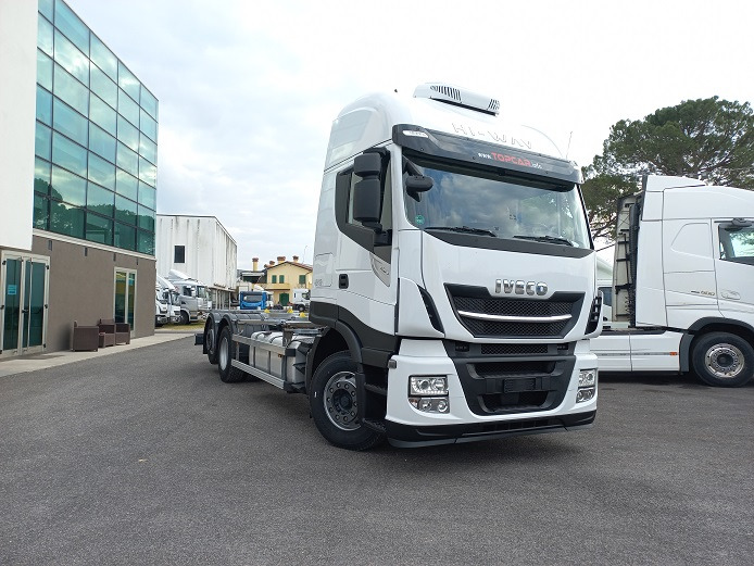 IVECO AS260S48 - Грузовик-шасси: фото 5 IVECO AS260S48 - Грузовик-шасси: фото 5