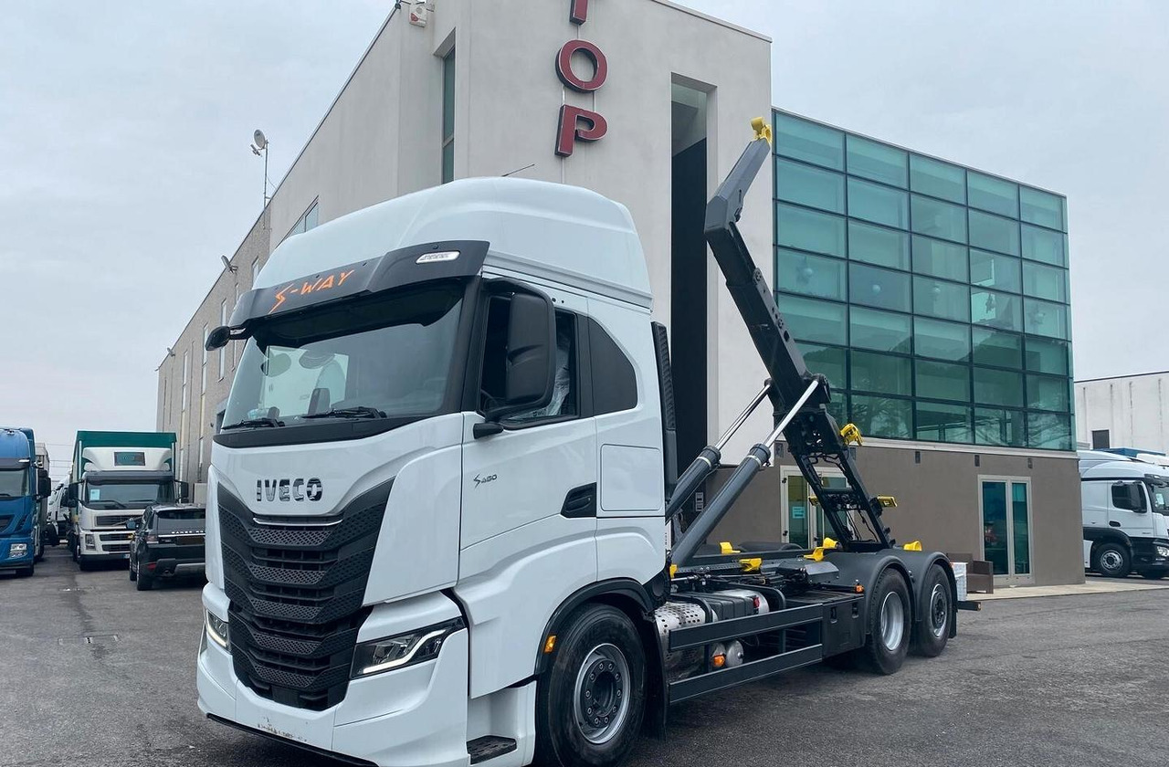 IVECO S-WAY 480 SCARRABILE FULL PNEUMATIC EURO 6 - Крюковой мультилифт: фото 2 IVECO S-WAY 480 SCARRABILE FULL PNEUMATIC EURO 6 - Крюковой мультилифт: фото 2